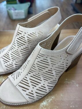 Earth Cream Laser-Cut Slingback Block Heels
